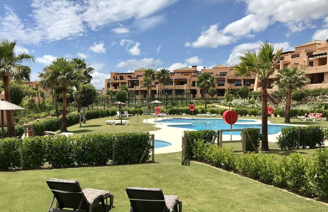 Casares Beach Golf Apartment With Private Garden and Pool Access - Foto 46