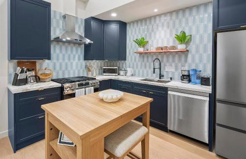 New 1 BR, King Bed, Laundry In-Unit, Parking - Foto 32