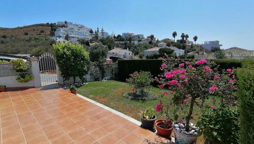 Villahelusia - Photo 2, Garden view