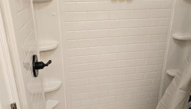 Apartment in Cleveland - Foto 4, Shower