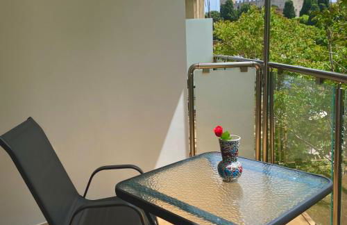 SEAL of Knight - Castle View - Downtown near the Beach - Photo 2