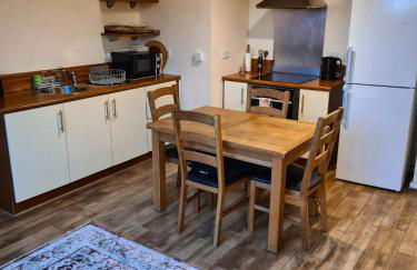 Comfy Salford Apartment 2 Bed 2 Bath Parking - Foto 2