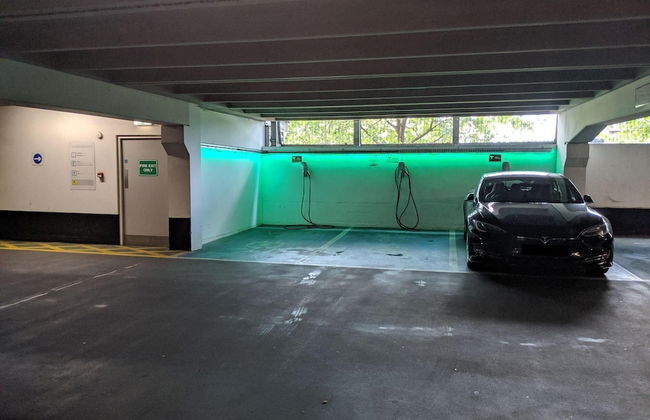 Deluxe City Apt, River Canal View& Free Parking! - Foto 11