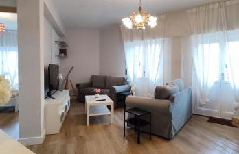 Céntrico espacioso y muy luminoso - Photo 14