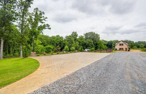 Farm and Lake Views Rural Mississippi Loft Apt - Foto 23