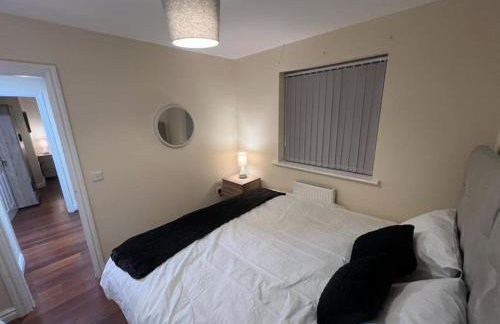 Big new house! 5BDR, sleeps 13, with parking - Foto 24