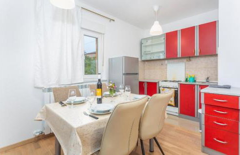 Awesome Apartment In Cernik With Wifi - Foto 5