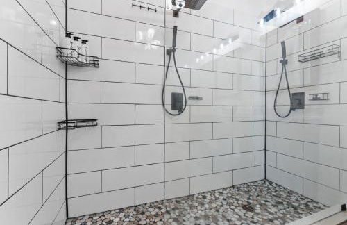 Spacious Foley Retreat Sleeps 12 Game Room Theater - Photo 20