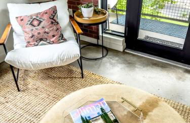 Lamar Treehouse - Photo 23