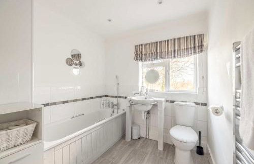 Large 6BR Home Sleeps 12 Free Parking & WiFi - Foto 30