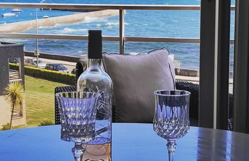 LA SUITE appartement pleine vue mer - Photo 13