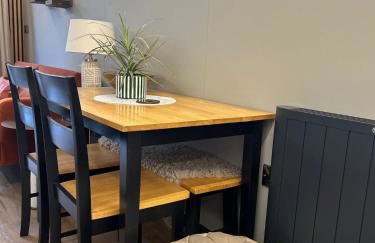 Rural Romantic Cabin-Hot Tub & Outdoor Kitchen - Foto 14