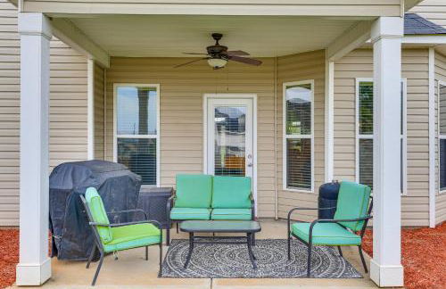 Spacious Family Home with Patio in Graniteville! - Foto 2