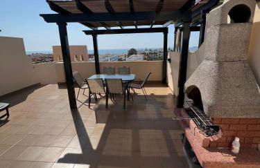 Ático con piscina privada vistas al mar. - Foto 36