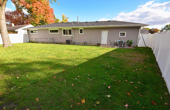 Modern 5 Bedroom Home Sleeps up to 12 15 min Walk to ND 2329 - Foto 34