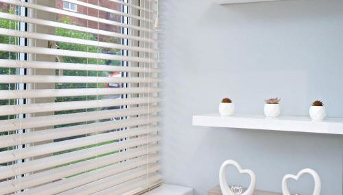 Beautiful Cozy Home With Free Parking - Foto 3