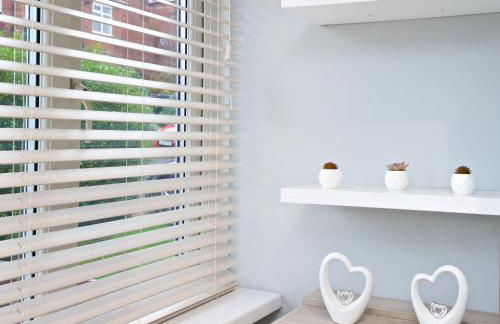 Beautiful Cozy Home With Free Parking - Foto 3