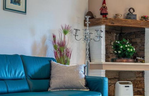 Gorgeous Home In Kresini With Wifi - Photo 17