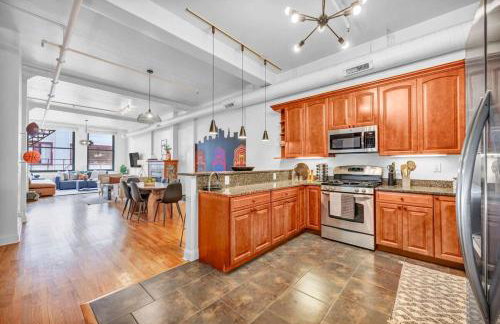 Lofts on E 4th, WALK TO CAVS, Sleeps 6 - Foto 19