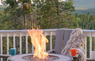 Luxe 4BR Mtn Retreat With Stunning Views Near Ski AndHikes - Foto 40