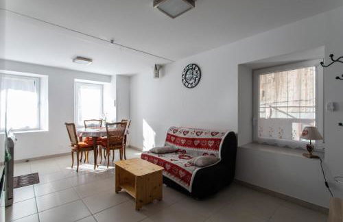 Rez-de-chaussée centre ville d'Embrun 3 étoiles Climatisé - Photo 11