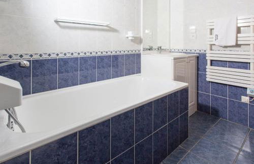 Apartment Die Belle Epoque Wohnung by Interhome - Photo 9