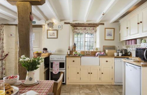 Slatters Cottage - 17th Century Cotswolds Cottage - Photo 6