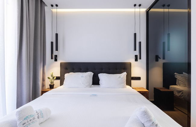 Kentro Luxury Suites - Photo 5