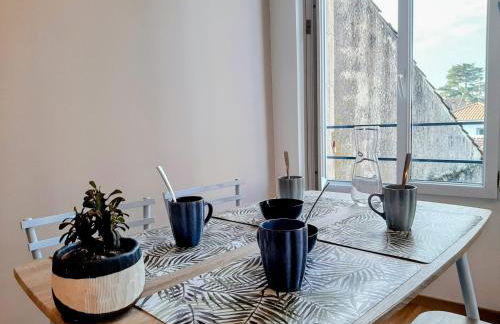 Grand T3 Lumineux - Balcon - 2 chambres - idéal familles & pros - Foto 4