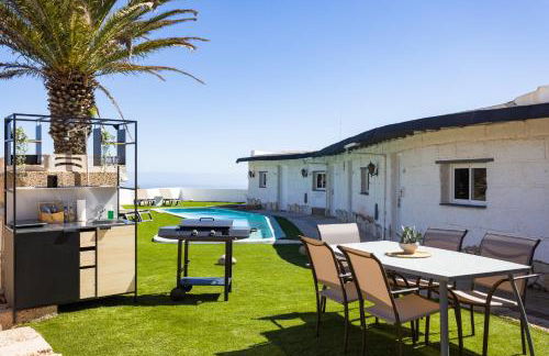 Oasis Tenerife Rentals con Piscina climatizada, Cocina exterior y Barbacoa - Foto 4