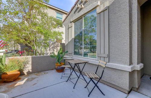 Outdoor Oasis with Pool and Spa Goodyear Getaway - Foto 27