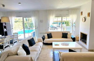 Casa con piscina en costa Barcelona - Photo 15