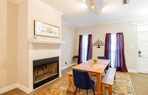 Hazel's Happy Hideaway- Midtown Mobile! - Foto 4