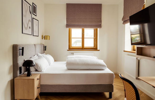 Bob W Peterhof - Photo 15