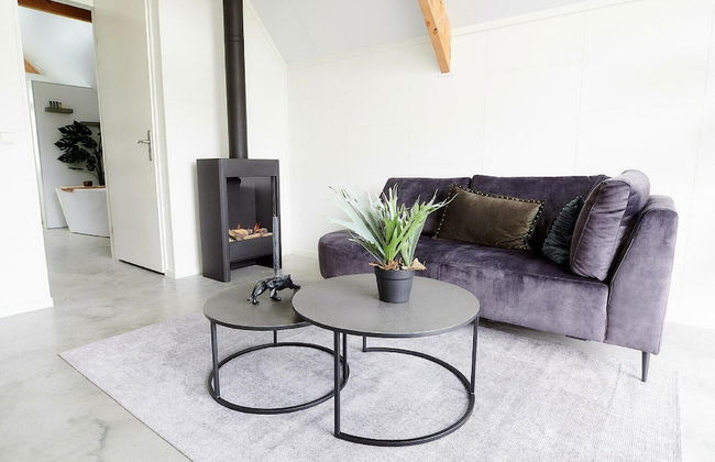 Romantic Wellness Escape - Photo 11