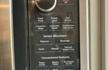 Luxury 1200 sqft 1bdrm retreat with den - Foto 10