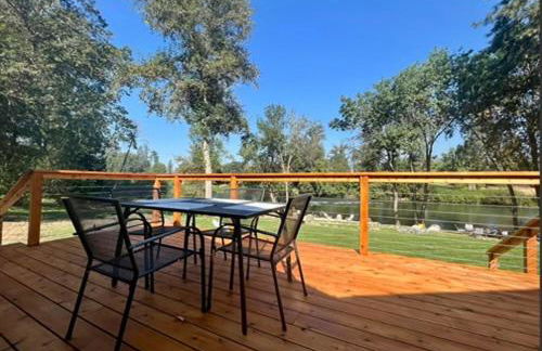 Deluxe Cabin 5 - Rogue River Resort - Foto 25