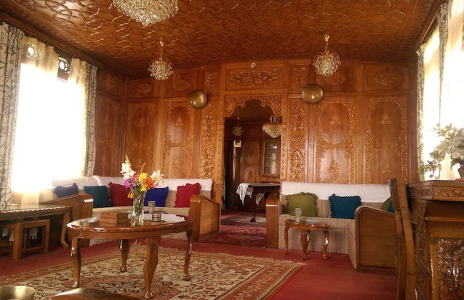 Wangnoo Houseboats - Photo 2