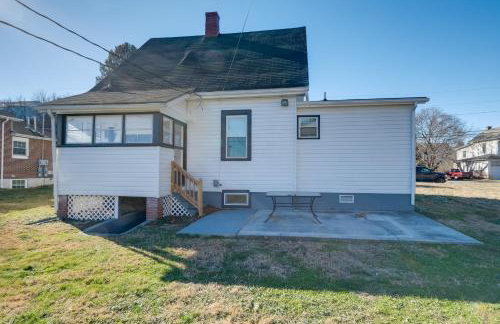 Walk to Main St and Campus! Dtwn Radford Home - Foto 25