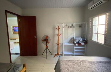 Casa com 2 quartos - quintal e área de lazer - Foto 3