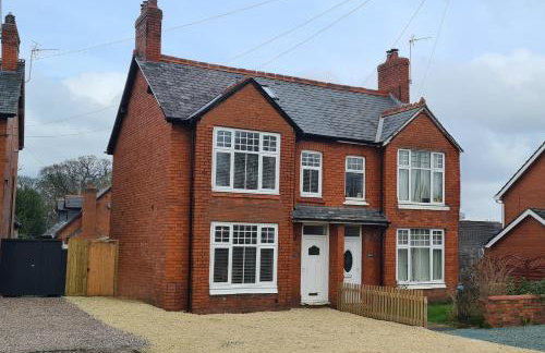 Cosy yet spacious, 3BR, Parking, Village Location - Foto 45