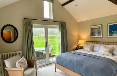 Stone Barn - Photo 8