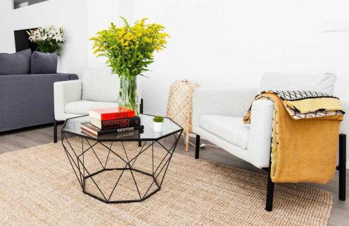 ISG Apartments Downtown family haven Free parking spot - Foto 26