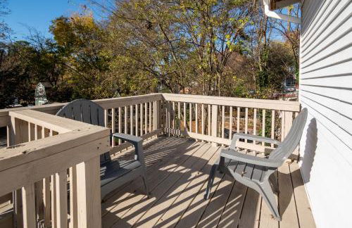 Contemporary 3-Bedroom Home with Balcony in RVA - Foto 12