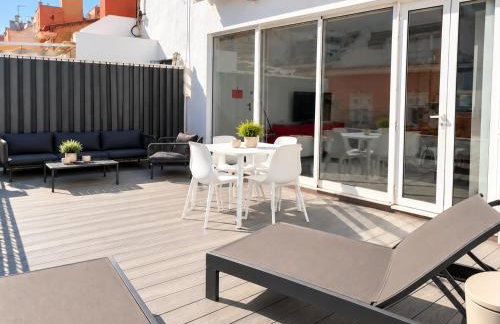 Beach & Urban Attic - Photo 1