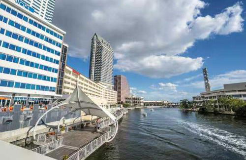 Downtown Tampa Walk to Restaurants Renovated - Foto 28