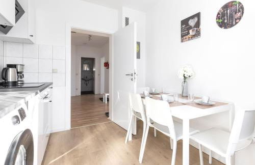 VAZ Apartments Home-at-Work für Monteure und Fachkräfte TV, WLAN, Balkon, Küche, Parkplatz - Foto 9