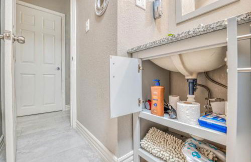 Close to All, Restful Duplex A in Downtown, UTEP, Hospitals - Foto 29