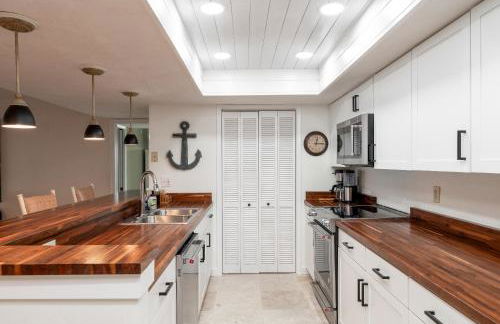 Luxury, Direct Oceanfront Unit and Balcony, Southeast Corner, Heated Pool, Garage Parking - Foto 9