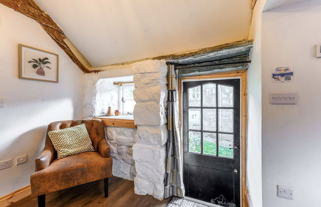 Host Stay The Hideaway - Photo 5